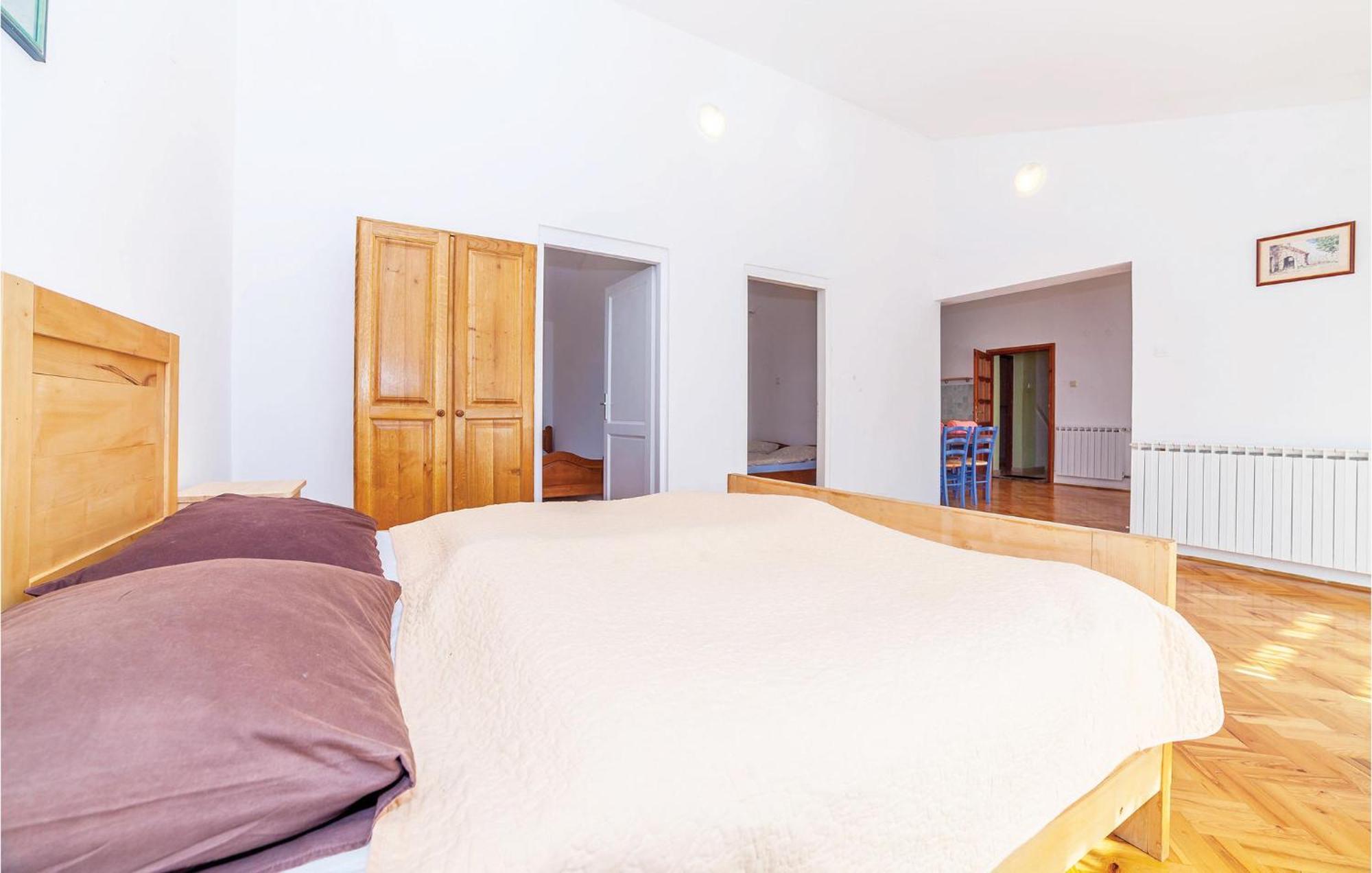 7 Bedroom Pet Friendly Home In Crni Kal Crni Kal  Zewnętrze zdjęcie