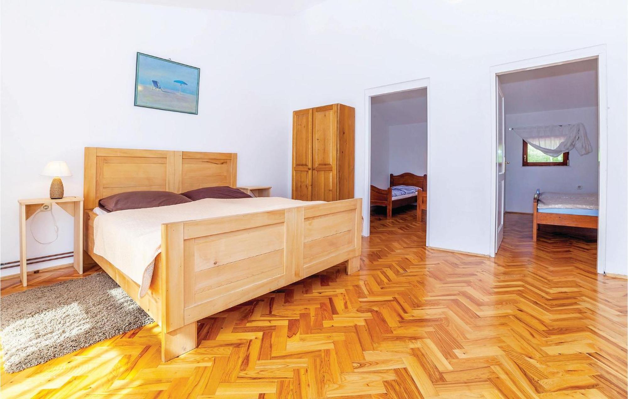 7 Bedroom Pet Friendly Home In Crni Kal Crni Kal  Zewnętrze zdjęcie