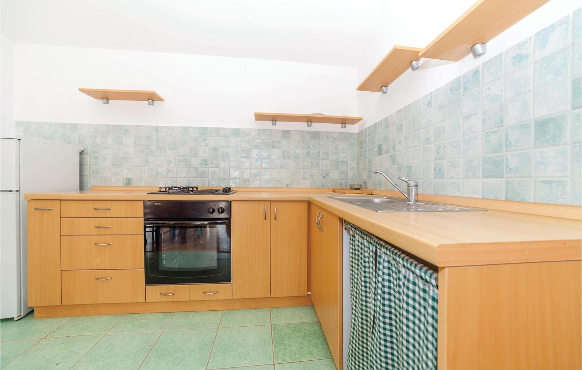 7 Bedroom Pet Friendly Home In Crni Kal Crni Kal  Zewnętrze zdjęcie