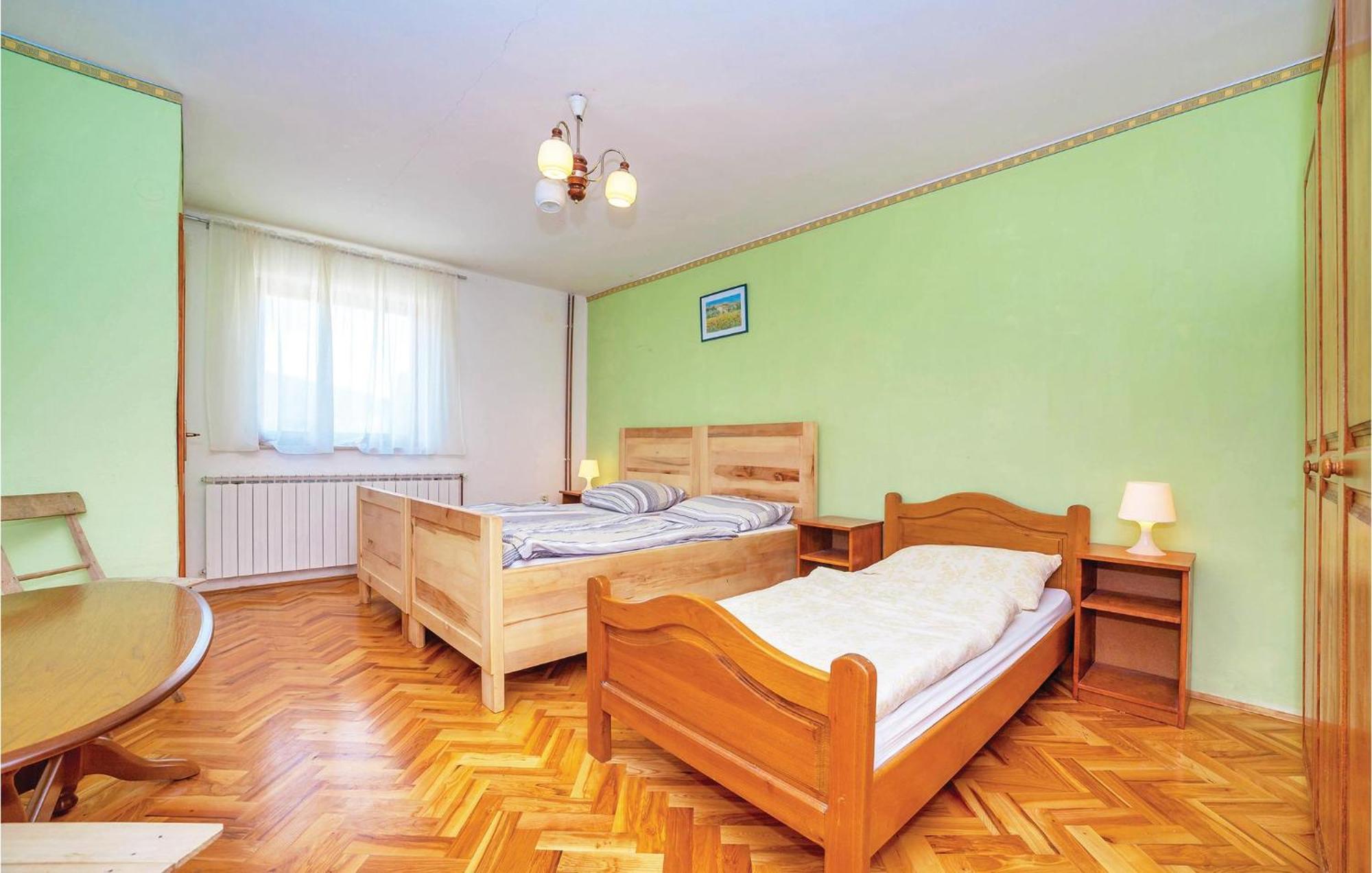 7 Bedroom Pet Friendly Home In Crni Kal Crni Kal  Zewnętrze zdjęcie