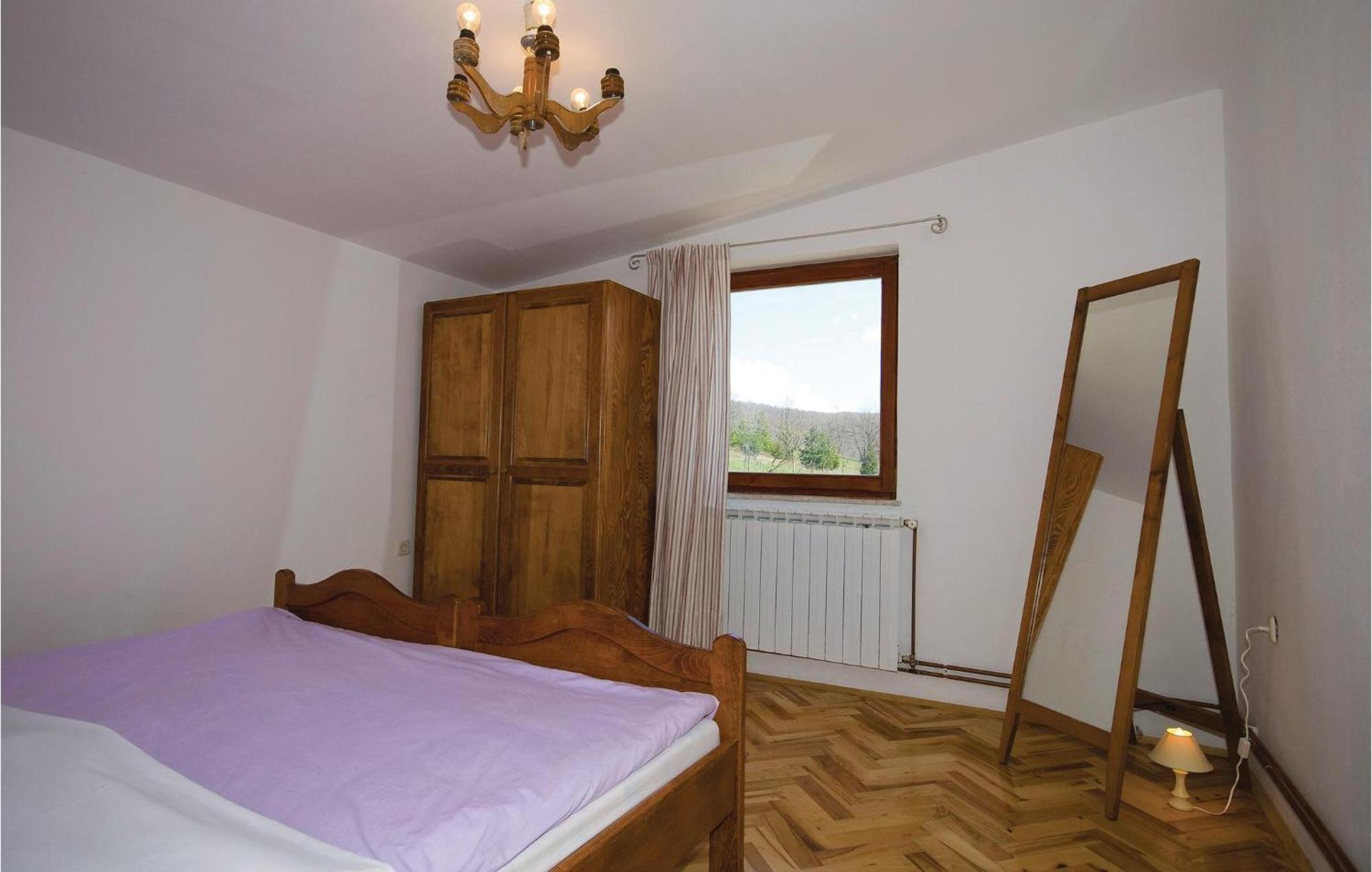 7 Bedroom Pet Friendly Home In Crni Kal Crni Kal  Zewnętrze zdjęcie