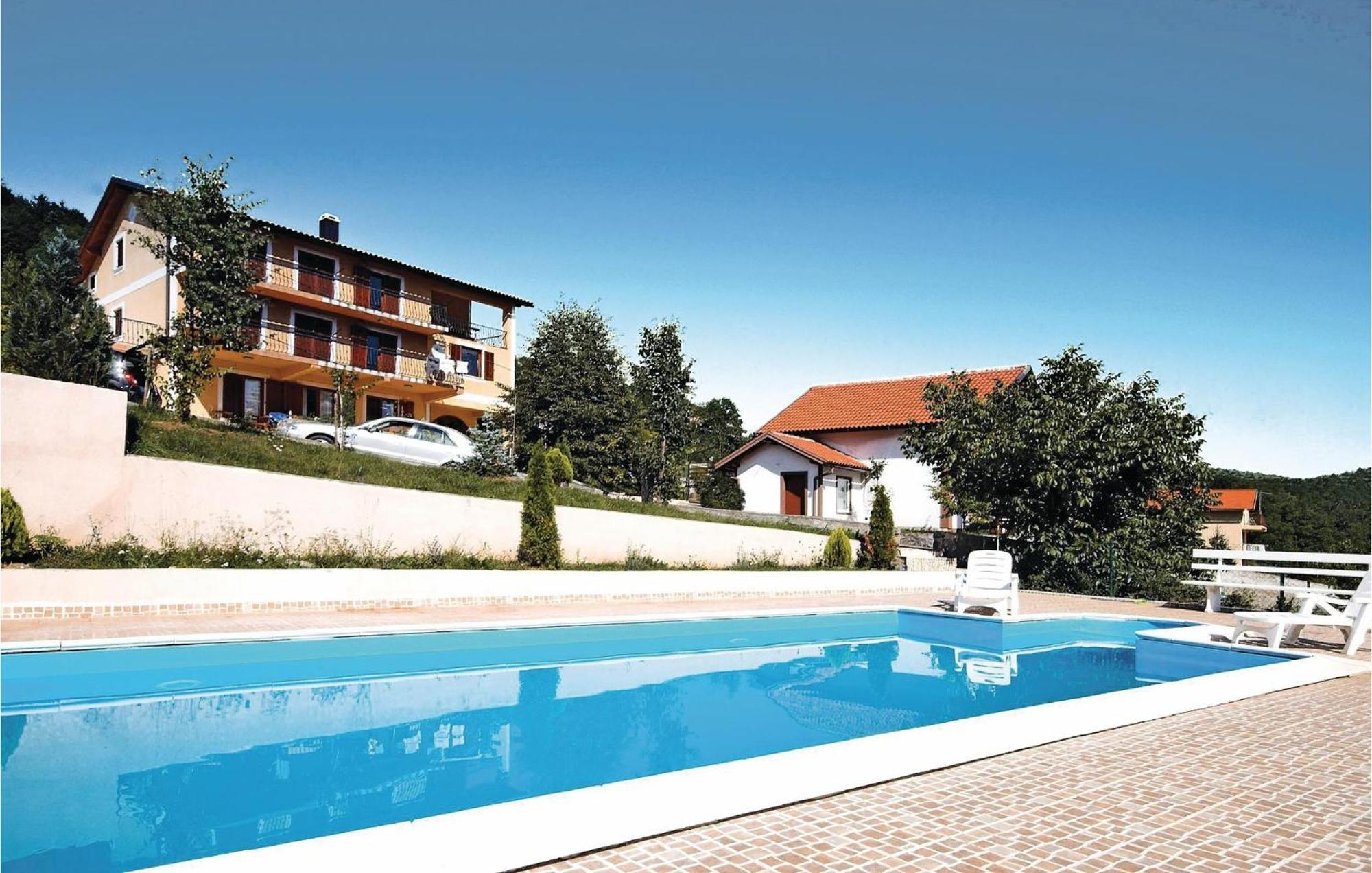 7 Bedroom Pet Friendly Home In Crni Kal Crni Kal  Zewnętrze zdjęcie