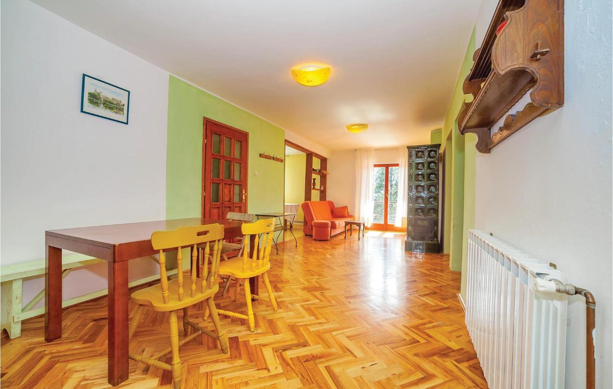 7 Bedroom Pet Friendly Home In Crni Kal Crni Kal  Zewnętrze zdjęcie